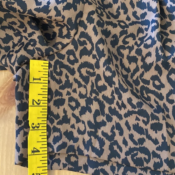 Loft Cheetah Shorts Size 2 - Picture 8 of 12